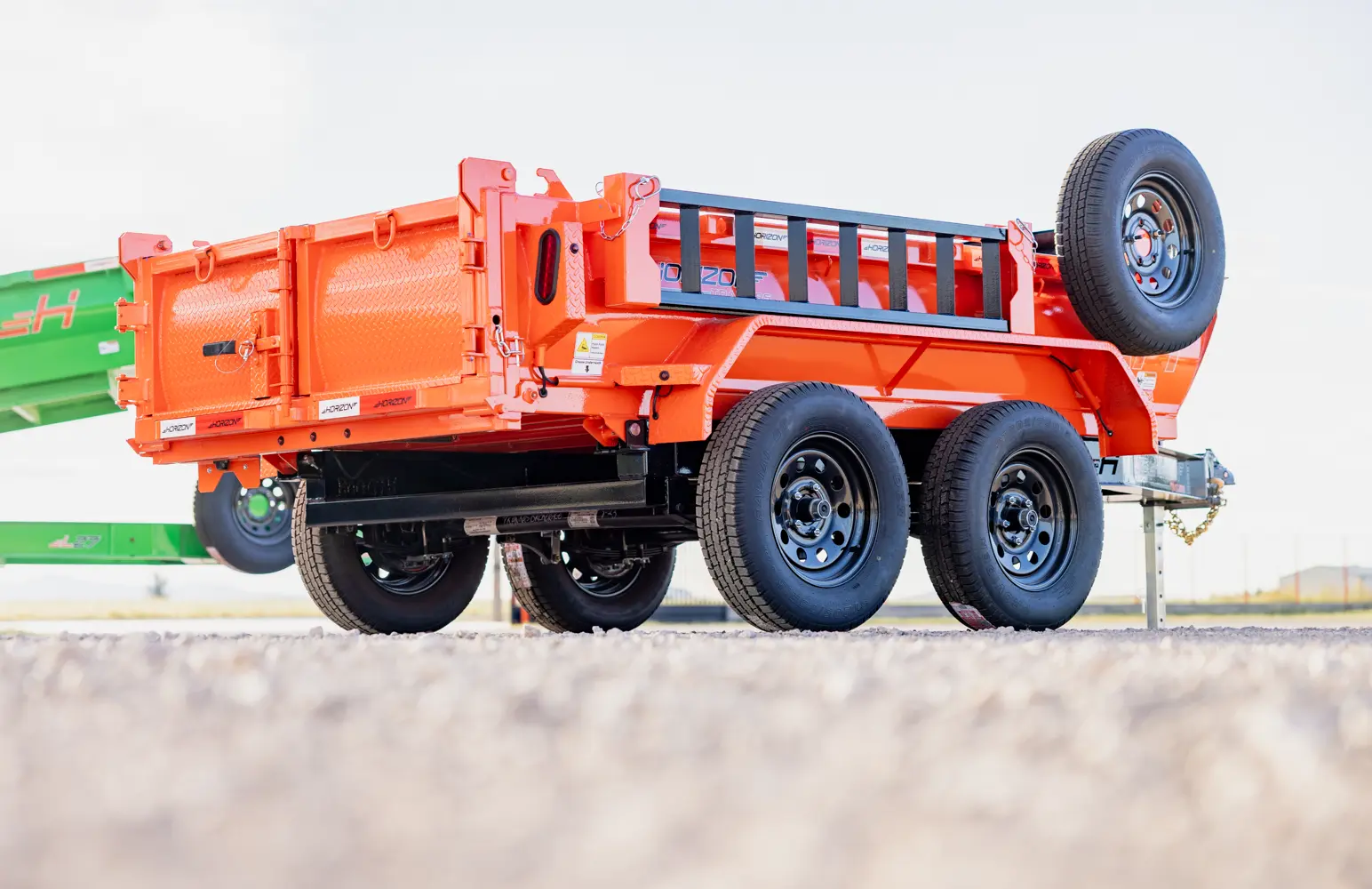 horizon trailers img